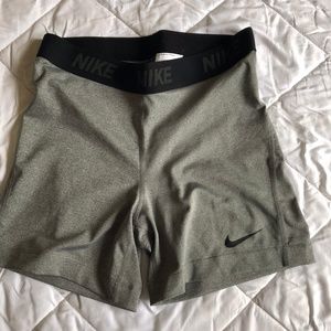 Nike short